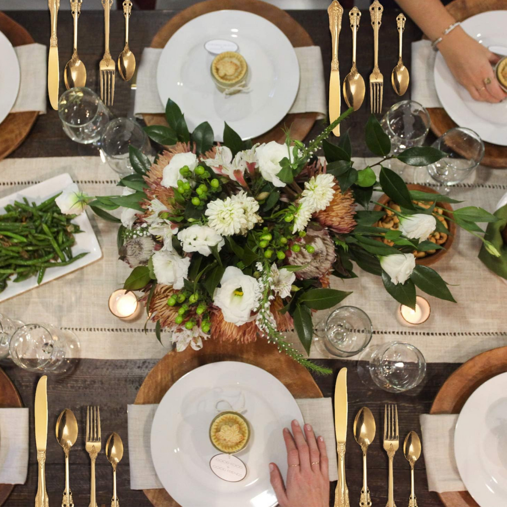 Premium Cutlery Set 24 Pcs with Oval Shaped Stand  (Golden / 24 pcs set)